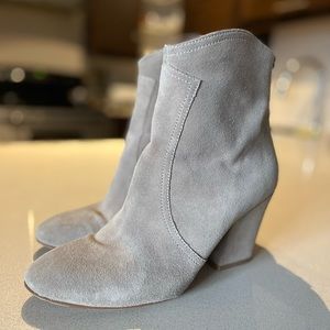 Ankle boots size 8.5 Nine West